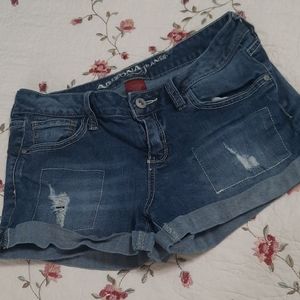 Mid-color wash Arizona jean shorts size 5